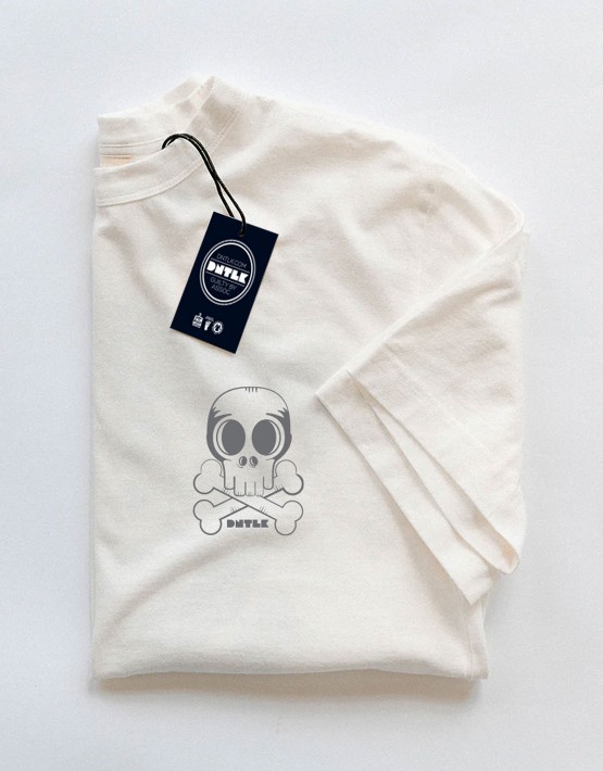 Don't Look Skull n Bones T-Shirt Front