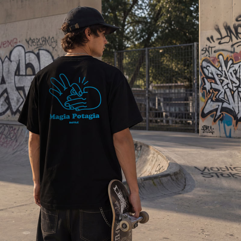 dont-look-magic DNTLK Skate T-Shirts
